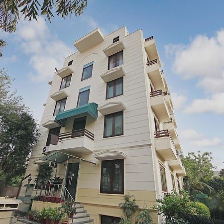 Capital O Tipsyy Near Aravali Biodiversity Park Gurgaon Exterior foto